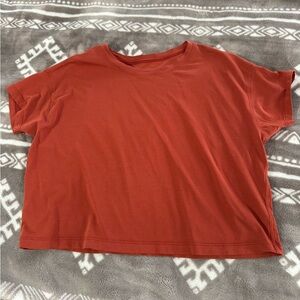 Lululemon cropped tee